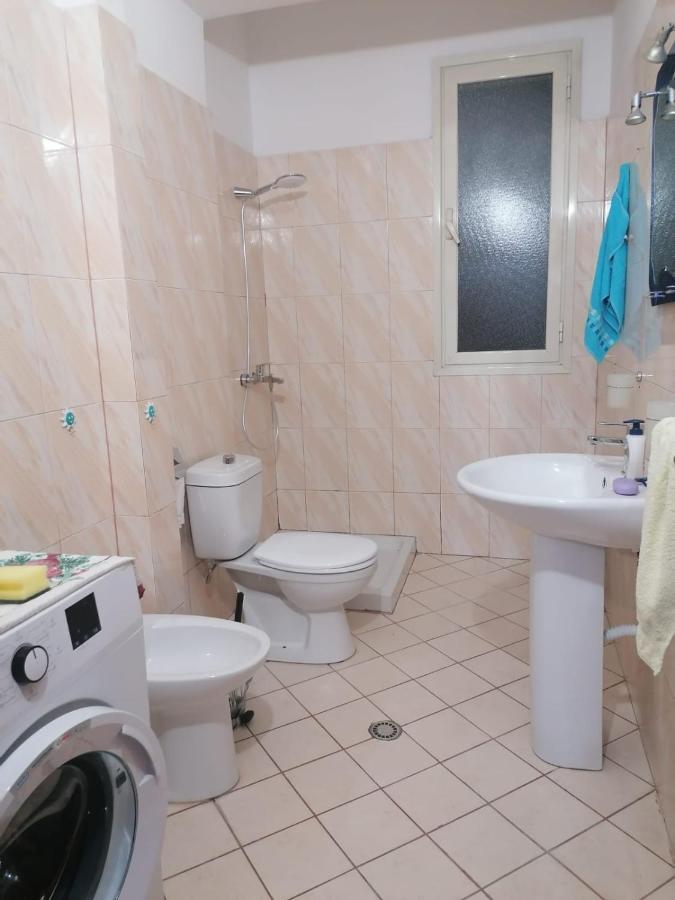 Appartamento Incantevole Con Posto Auto Privato Vlorë Buitenkant foto